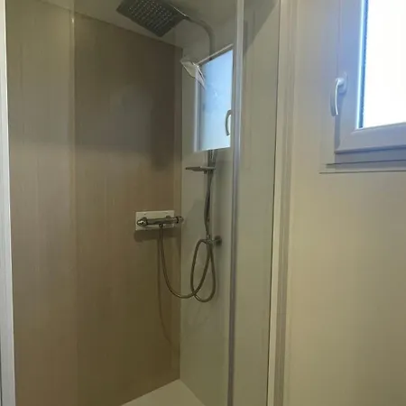 2ch - Air Conditioning - Wifi - Swimming Pool And Jacuzzi Open Year Gæstehus 3*